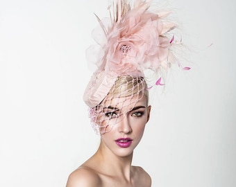 Couvre-chef rose blush, kentucky derby fascinator, Derby Fascinator, Melbourne cup fascinator.