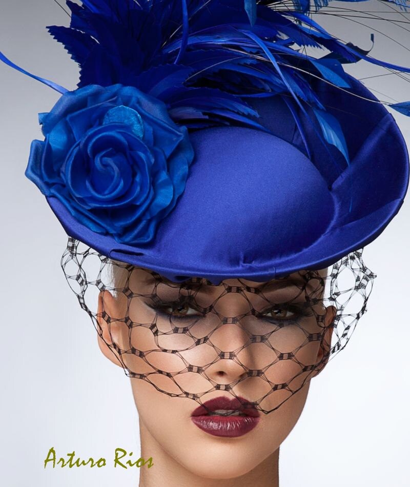Шляпы Arturo Rios. Красивые шляпки для женщин. Дама в шляпке с вуалью. Шляпка женская синяя. Шляпа синего цвета