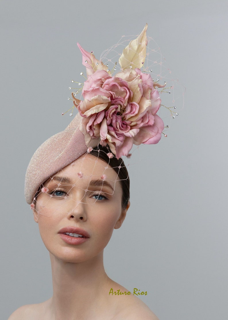 Rose gold fascinator, Kentucky derby headpiece, Rose gold luncheon hat image 3