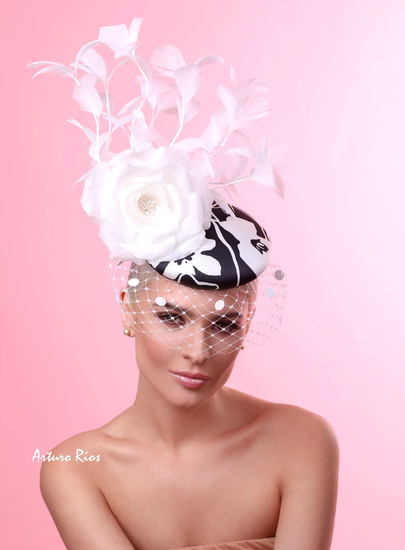 Black and white printed derby fascinator, kentucky derby fascinator, derby fascinator image 1
