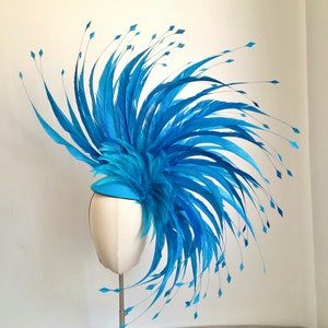 Turquoise Blue Couture feathered fascinator for Kentucky derby, weddings, Tea parties, Show stopper, Derby hat, blue derby Fascinator