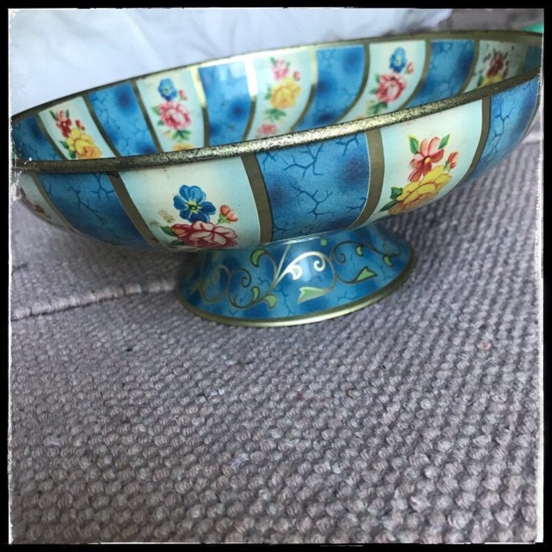 Metal Floral Pedestal Bowl Vintage Tin Ware Etsy