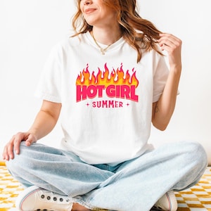 Comfort Colors Summer Shirt, Hot Girl Summer Graphic Tee, Cute Summer T-shirt, Casual Fashion Top, Trendy Vacation Shirt, Gift for Her