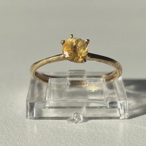 Vintage 9ct Gold Citrine Solitaire Ring