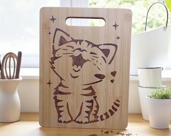 Bamboo chopping board with cute cat design
