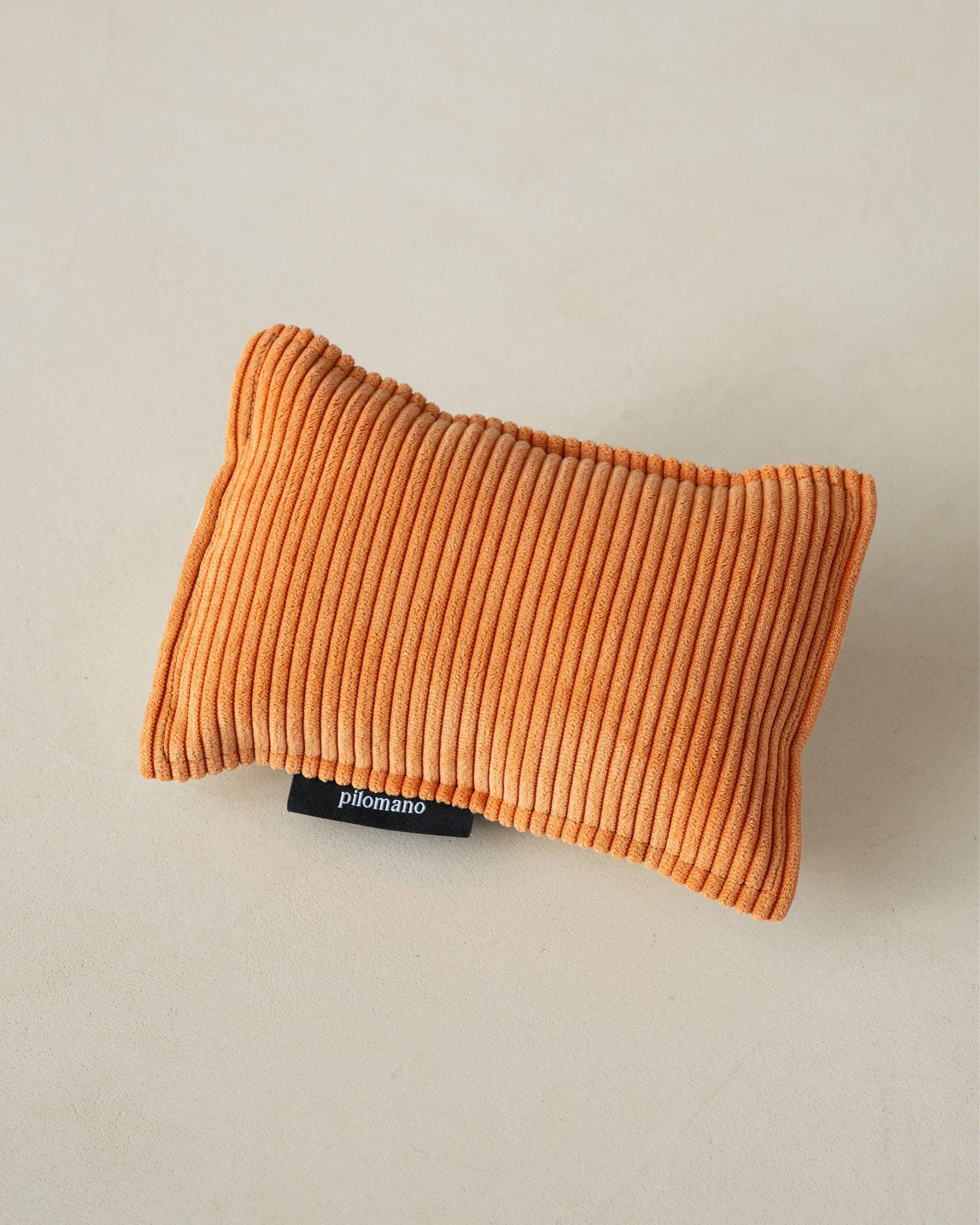 Paire De Coussins Carrés Artisanaux Français – Création Sylvette Raisonnier, Couleur Abricot, 40x40 Cm