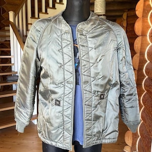 Vtg USAF Liner Jacket – MIL-L-4883 (USAF) Spec, Olive Green Quilted Bomber, Wool Blend, Size Medium Regular