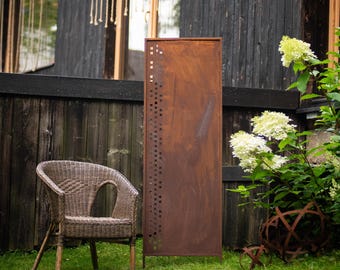 Rustiek Metalen Tuinscherm – Cortenstaal Privacy Paneel met Geometrisch Zijpatroon