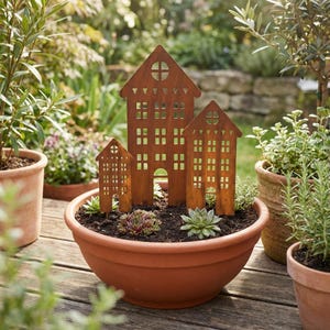 Rustikale Stahl Gartenstecker – Haus Set, 13–26 cm