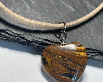 Tigers Eye heart pendant choker