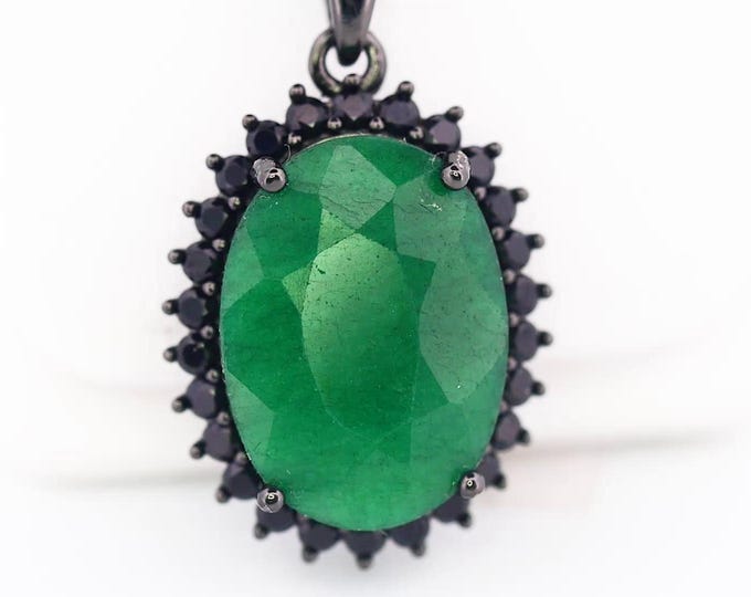 Natural Emerald Black Spinel Halo Pendant Vintage Style Green Gemstone Necklace Statement Jewelry Gift for Her