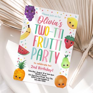 Personalisierte Einladungskarte zum 2 Druckbare Zwei-tti Frutti Geburtstagsparty einladen | Einfach zu drucken oder online zu teilen | Schnelle Lieferung