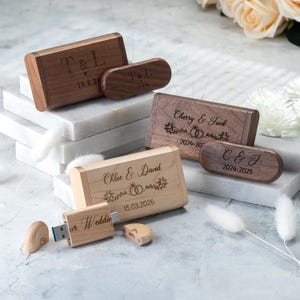 Personalised Wooden USB 3.0 Drive with USB & Type-C Connector Compatible with Laptops, Tablets and Phones, Wedding Photography, 4GB-128GB