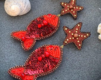 Pendientes de pez con cuentas hechos a mano: Joyas colgantes de estrella de mar con lentejuelas rojas