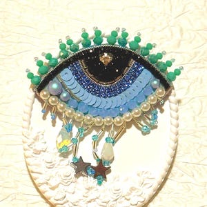 Handmade Evil Eye Brooch – Beaded Blue Eye Pin – Statement Jewelry – Gift for Protection