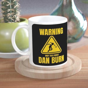 Dan Burn-mugg - Newcastle United - Carabao Cup-final 2025 - 313 ml - diskmaskins- och mikrovågssäker bild 4