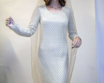 Sexy 1970s Silver and White Metallic Threaded Fitted Crocheted Dress