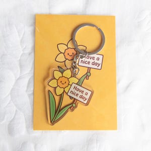 Fijne dag narcissleutelhanger met kaart, positieve sleutelhanger, aanmoediging, ik denk aan je, bedankt, ondersteunend