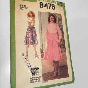Simplicity 8478 miss size 10 fitted waist skirt pre-cut