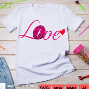 愛 SVG PNG | 親切に | ママライフ | ママ | 母の日シャツ | Cricut および昇華転写用デジタルダウンロード