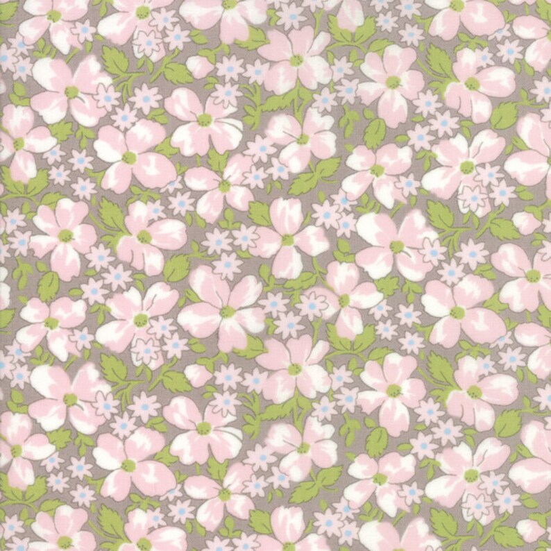 Brenda Riddle Designs . AMBERLEY collection Moda fabric 18673 15 . Gray colorway pink /& green floral Field Floral in Pebble .