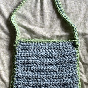 gehäkelte Makramee-Garntasche