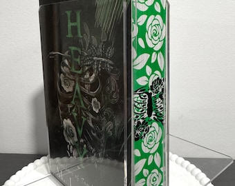 Libro con bordes pintados a mano. Pedido personalizado. M.L Burns