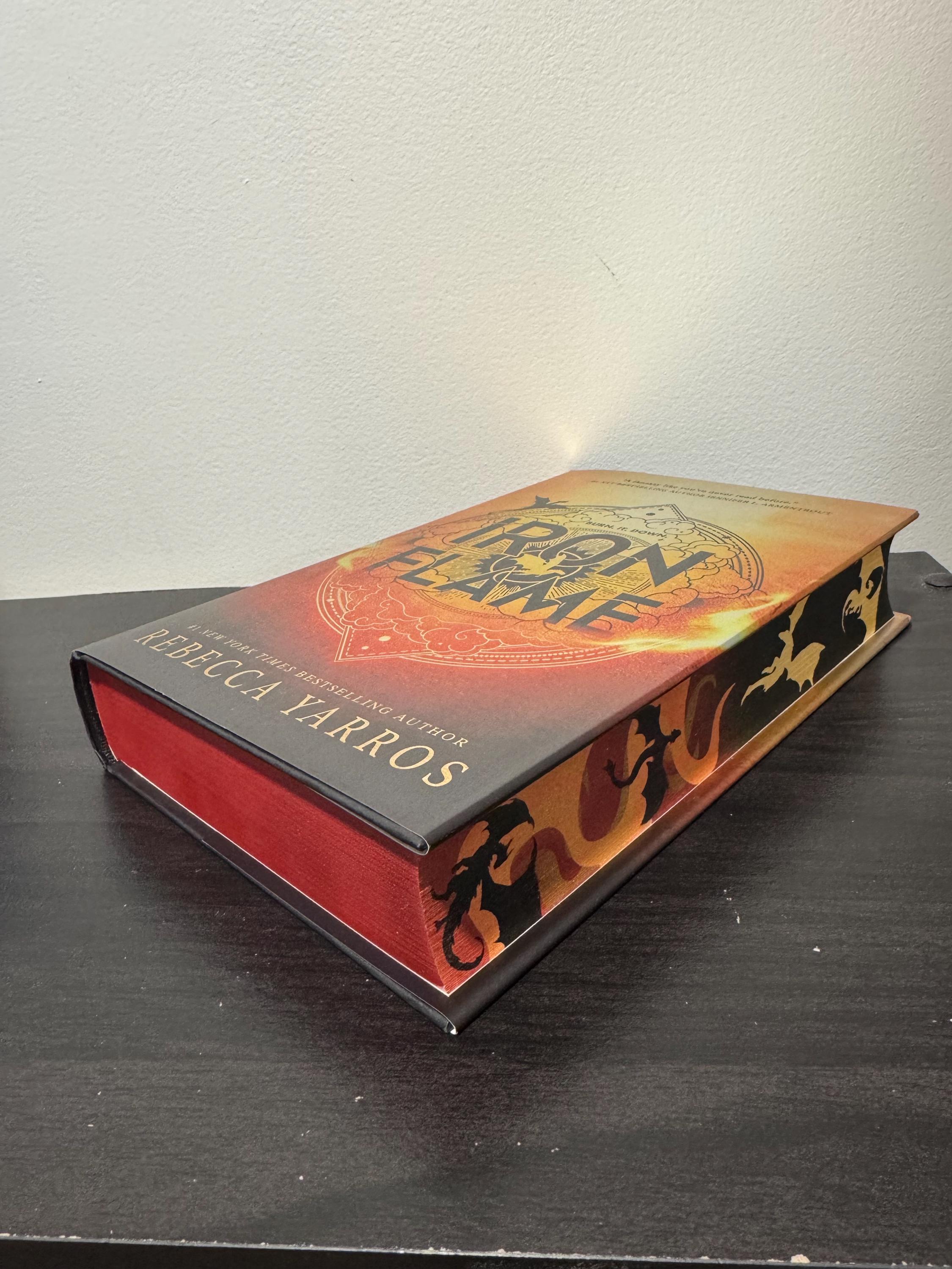 Fourth wing, Iron flame  and Onyx storm Sprayed edge book