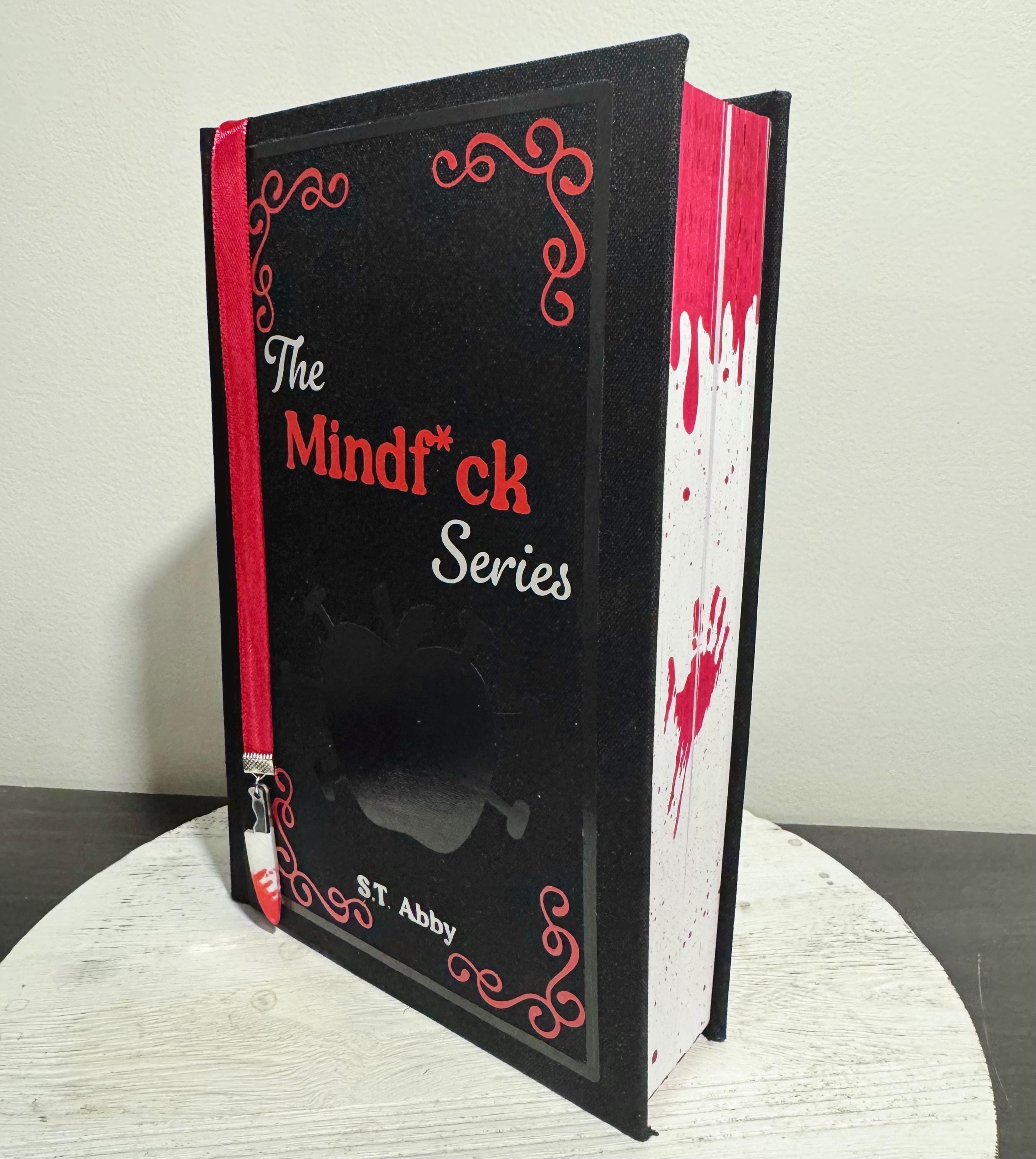 【非売品・未開封】The Bloody Maryセントレジス オリジナルブック Mindf*uck Series Rebound Book With Custom Sprayed Edges. *MADE TO