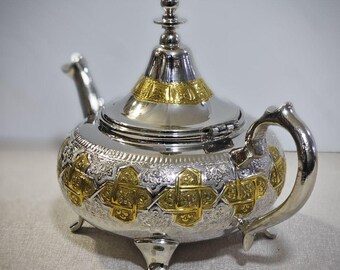 Handmade Moroccan Brass Teapot – Elegant Traditional Design for Tea Lovers