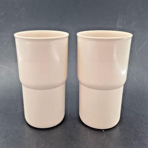 Vintage Tupperware Mandel stapelbare Becher 12 oz # 2412A - Set mit 2 Tassen