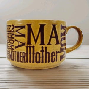 Caneca de cerâmica vintage "Mãe, Mamãe, Ma" - Tipográfica - Xícara de café - Tigela de sopa - EUC