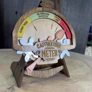 DIY カフェインメーター svg - デジタルダウンロード インタラクティブレーザーカットファイル コーヒー愛好家のための実際に動作するギア付き 3 mm 素材のデスクおもちゃ
