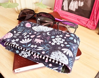 Double glasses case. Sunglasses and reading glasses. Protective glasses pouch.