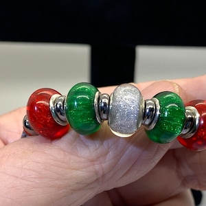 Merry Christmas Bracelet Made From Paracord & Beads
