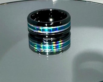 Holografisch schillernder Ring: Türkiser Chromstreifen, schwarzes Keramikband (Größe 7,5, 8 mm breit)