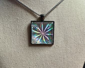 Holographic Square Pendant, Silver Spoke Design, 25mm
