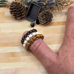 Beaded Wooden Fidget Ring for Men, Discreet Finger Fidgets for Him, Stocking Filler for Teen Boys, Silent Fidget