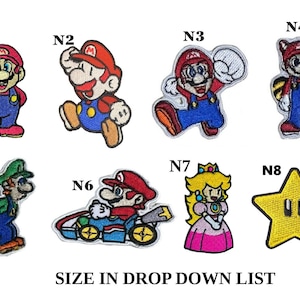 Puede incluir: Parches bordados con personajes de la serie de videojuegos Super Mario. Los parches incluyen a Mario, Luigi, la Princesa Peach y una estrella amarilla. Cada parche tiene un diseño y color diferentes, con el texto "SIZE IN DROP DOWN LIST" debajo.