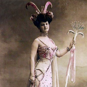 No cartão de nota rosa Série Proscenium Filme antigo e palco Divas Aniversário Formatura Feriado Halloween Obrigado