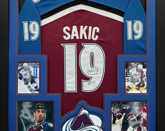 Joe Sakic Signed Autographed Framed Colorado Avalanche Jersey COA