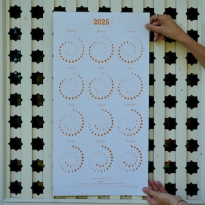 Calendario LUNA 2025 grande en ORO sobre BLANCO reciclado - Serigrafía