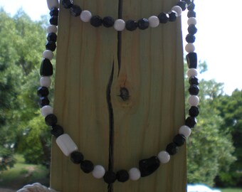Black & White Beaded Necklace 34 inches