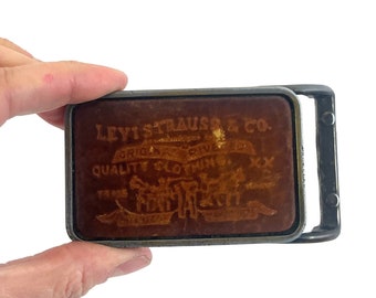 Cintura con fibbia in pelle lavorata incisa Levis Levi Strauss RARA vintage
