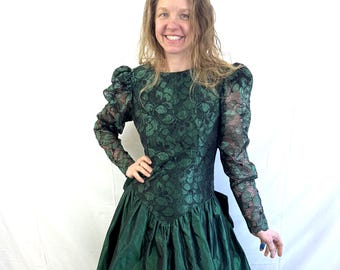 Amazing Vintage 80s 1980s Green Lace Loralie Cottagecore Fantasy Big Bow Belle Dress