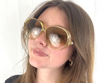 RARE Vintage Designer NOS Sunglasses - Monalisa de Paris