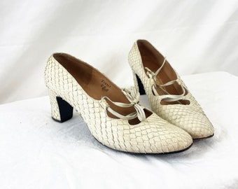 Vintage White Snakeskin 1940s 50s David Luis Shoes Heels Pumps - Size 6 1/2 B - Made in Spain