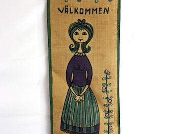 Tapiz de pared vintage de los años 60 de arte popular sueco UHR de arpillera y yute - Bienvenido