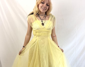 Vintage 1950s 50s Tulle Sweetheart Yellow Formal Prom Party Dress - Beauty and The Beast Belle