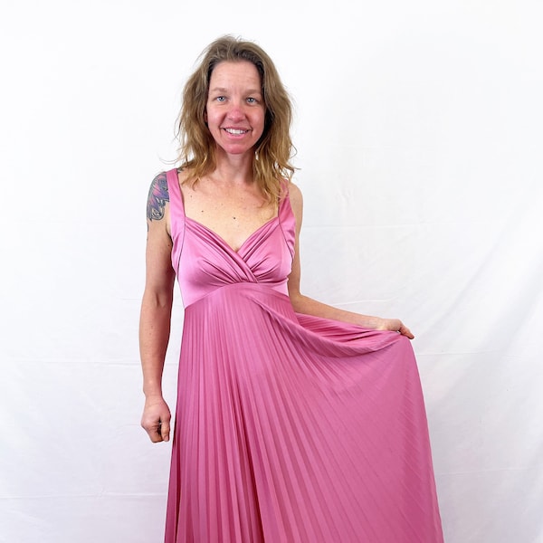 Vintage 1970s 70s Goddess Accordian Pleated Pink Maxi Dress
